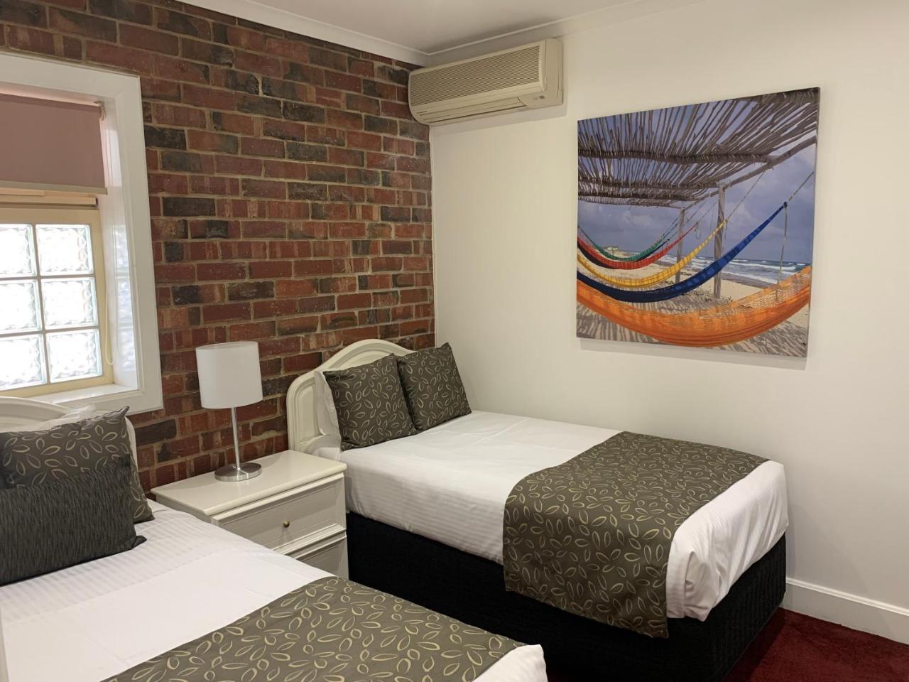 Ensenada Motor Inn And Suites Adelaide Exterior foto